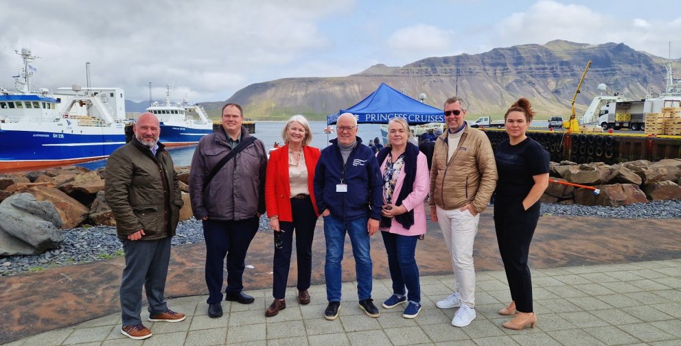 Fulltrúar CLIA ásamt Björgu bæjarstjóra Grundarfjarðar, Hafsteini hafnarstjóra og Margréti Björk frá…