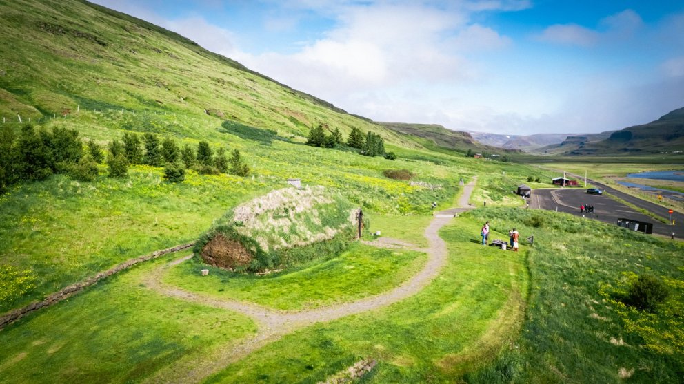 Eiríksstaðir longhouse in Dalir