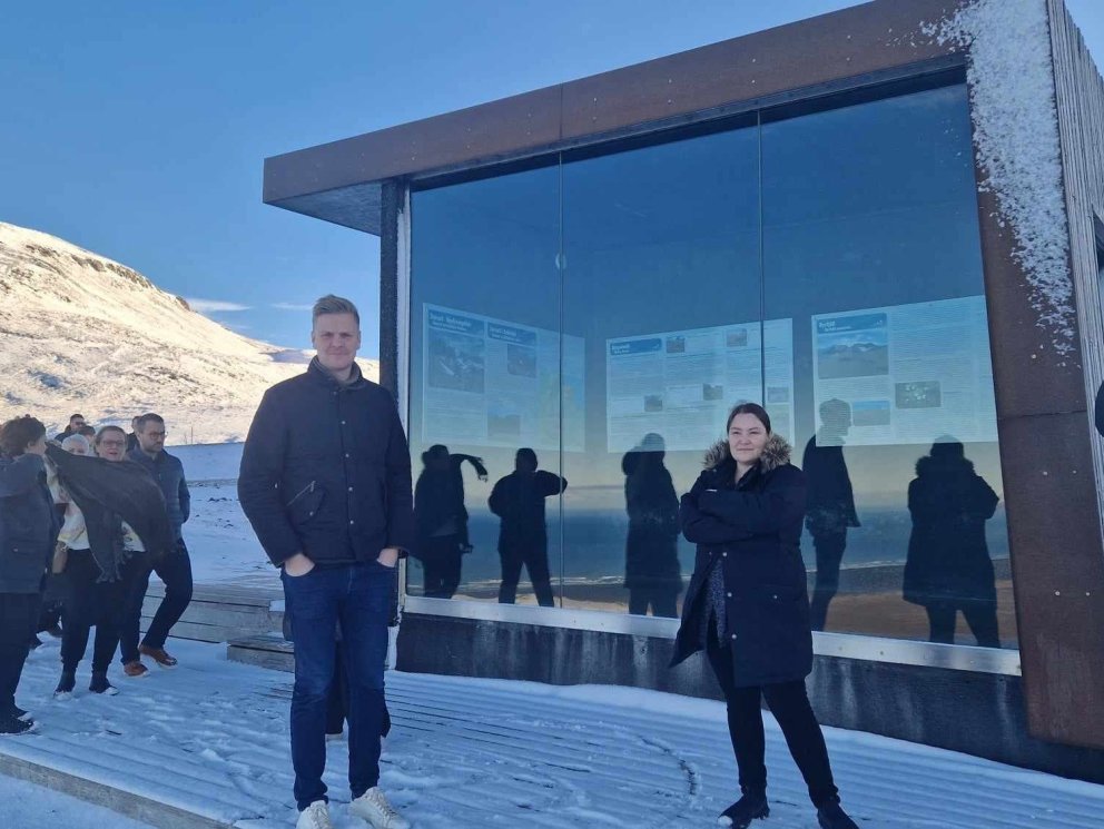 Starfsfólk Markaðsstofu Vesturlands að njóta útsýnis af Vatnsskarði Eystra